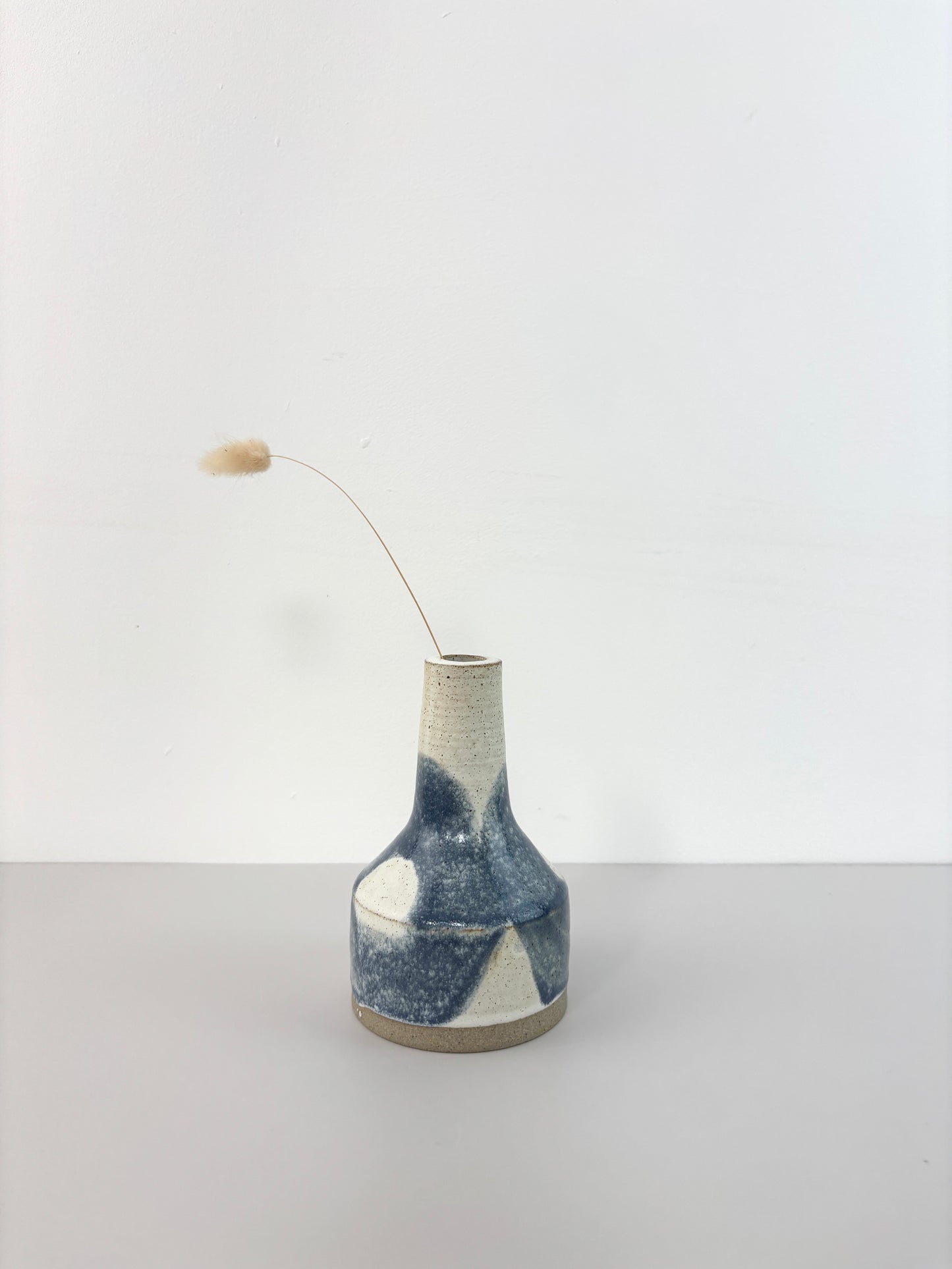 Single stem vase