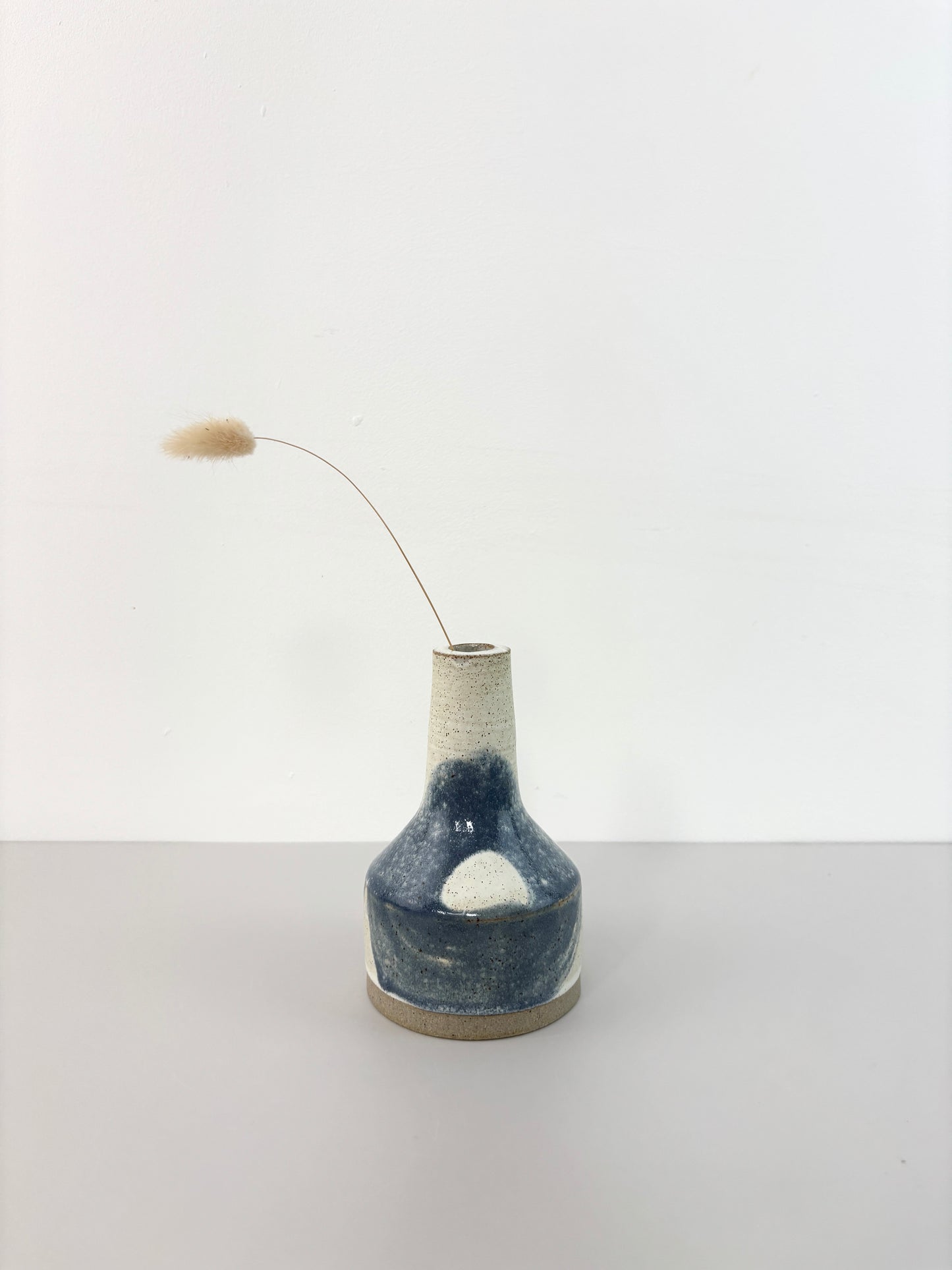 Single stem vase