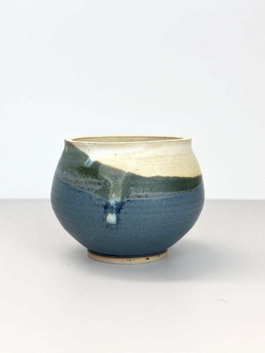 Small pot in “Bay Collection” colours