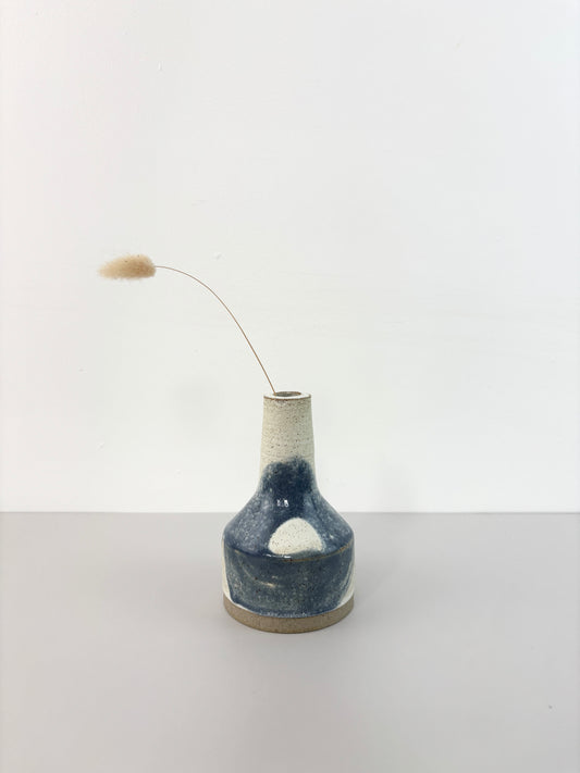 Single stem vase